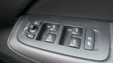 Volvo V60 2.0 B4P Plus Dark 5dr Auto [7 speed] Petrol Estate